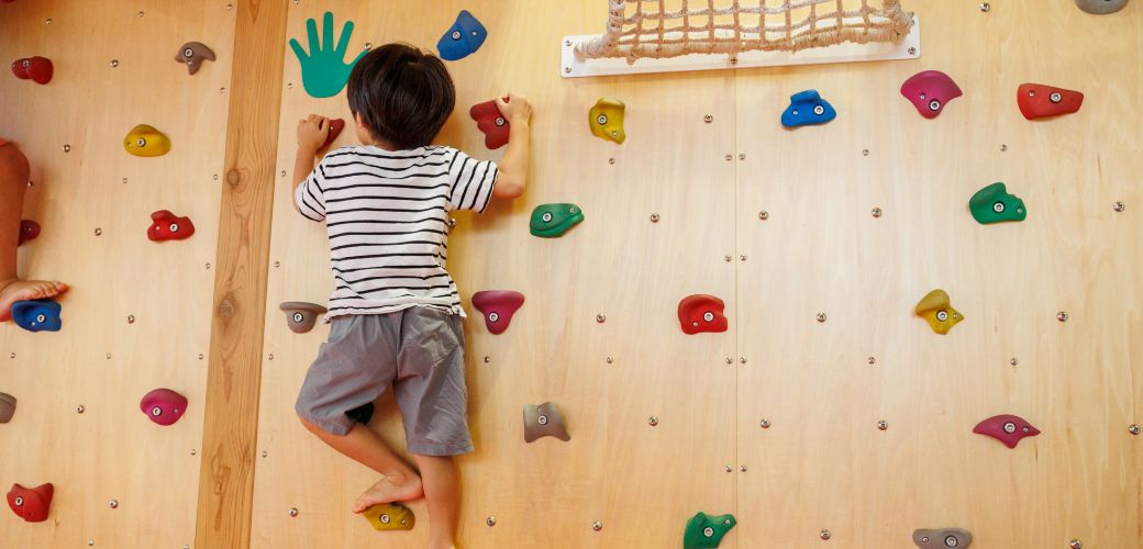 ボルダリングの壁