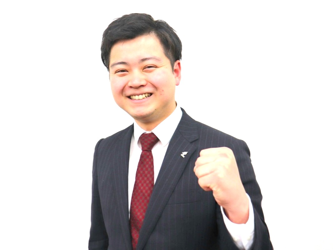 門居 佑衣人
