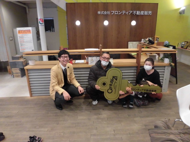 子供の小学校就学にともなって、広いところへ引っ越したかった為