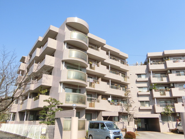 歳を重ねてきまして、環境の良いところへと思いました。