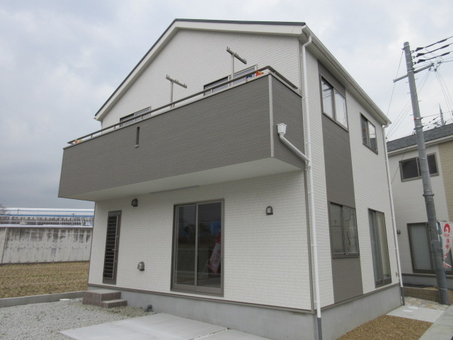 今の家が狭くなったので