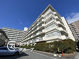 子どもの中学進学に伴い、神戸で定住させようと考えたため。