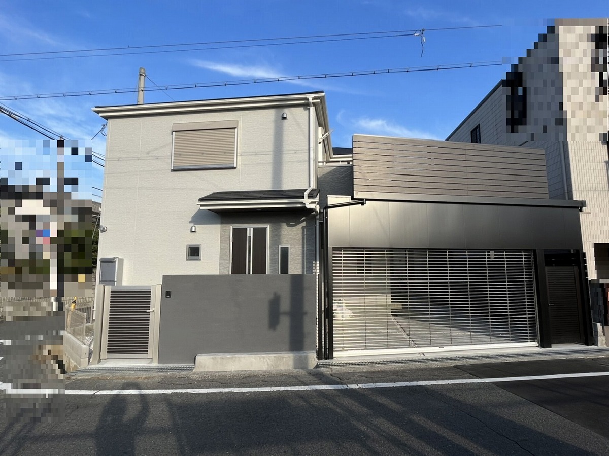 シャッタ―＋カーポートバルコニー