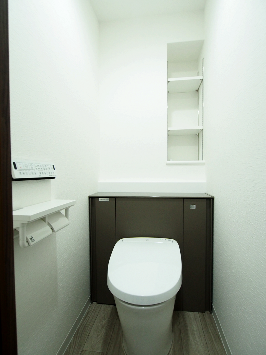 清潔感のあるモノクロトーンで色合いをコーディネートしています。