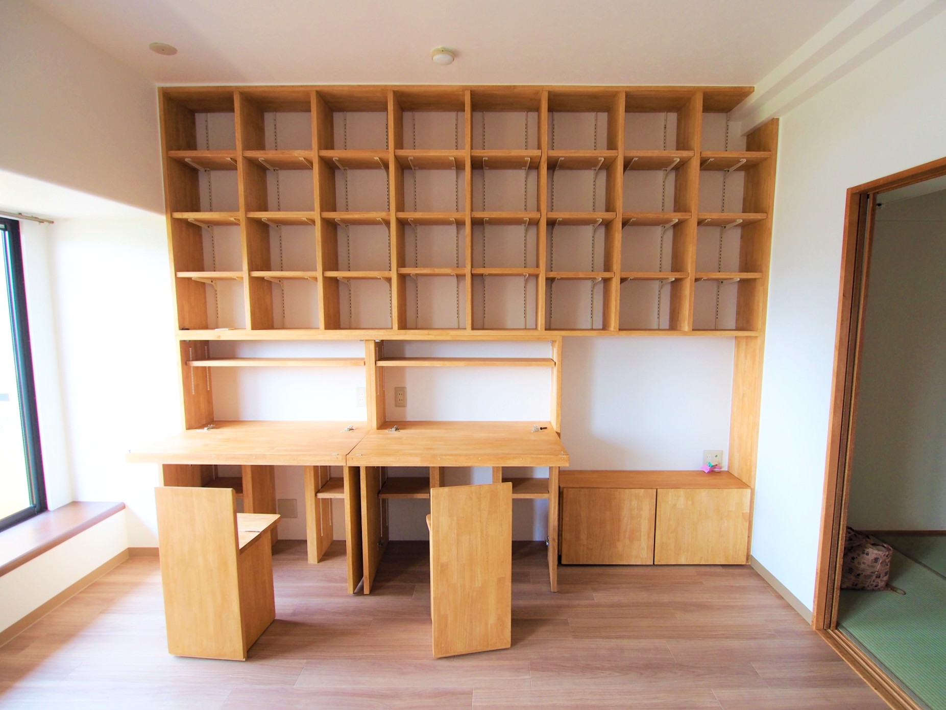 本棚＋デスク造作