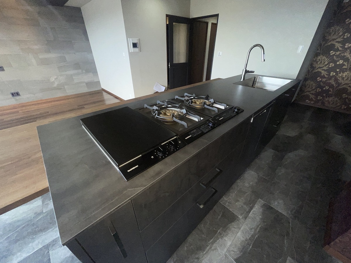 BBQグリル付きのアイランドキッチン！