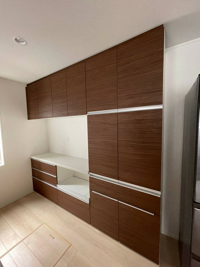 大容量のカップボード