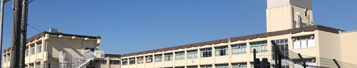 桃山台中学校