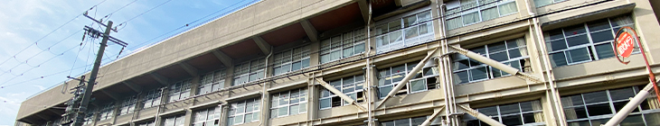 瓦林小学校