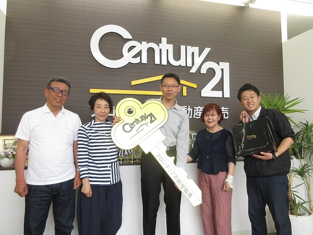 ワンちゃんを広い家で過ごしたかったので、緑豊かで交通の便がいい所を探していた。