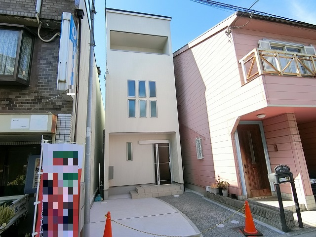 今の住まいが手狭になったため