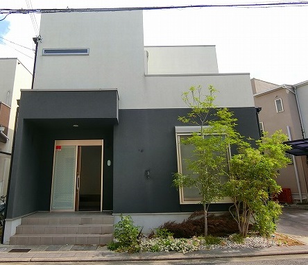 １０年来のお付き合いで。買換えもお願いしました