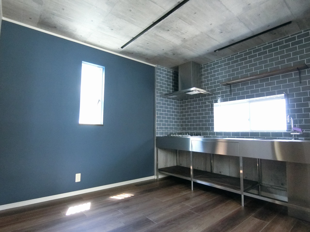 ヴィンテージ風・こだわりのキッチン。