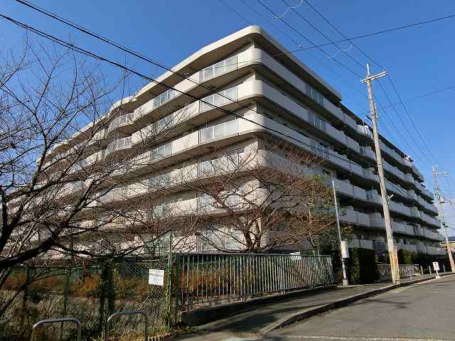 手狭になったため