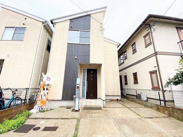 子どもが産まれたため。
