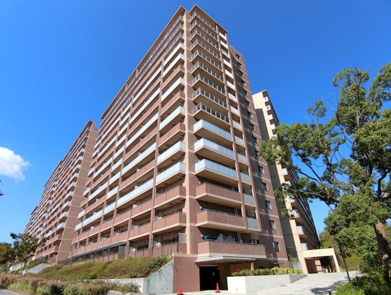 府外へ引っ越したため