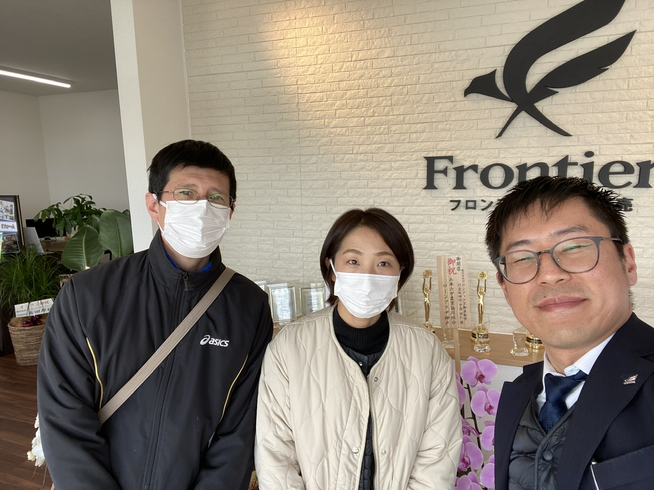 現在の住まいが築20年という事と部屋が手狭になった為。