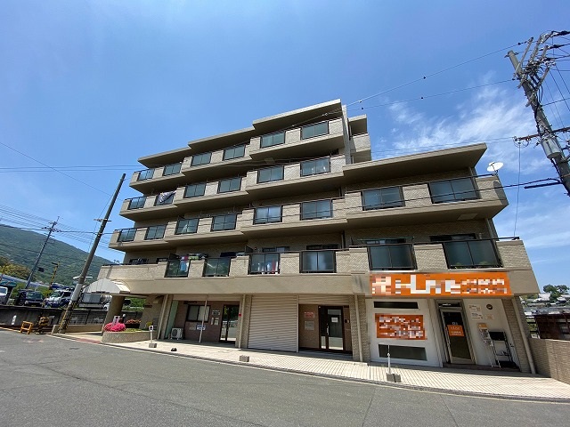 ガレージ付き一戸建てへのあこがれ・・・