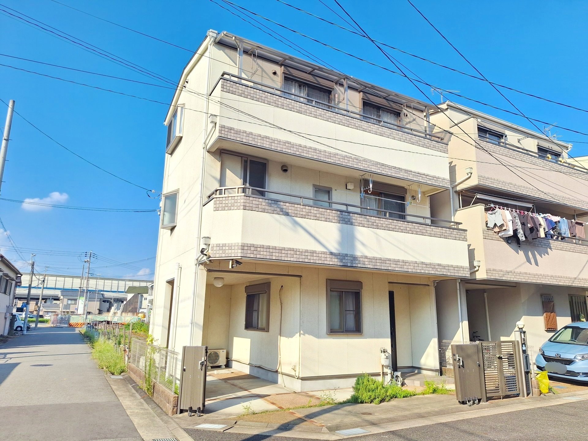 ローンの支払いが厳しくなったため、売却を検討しました。