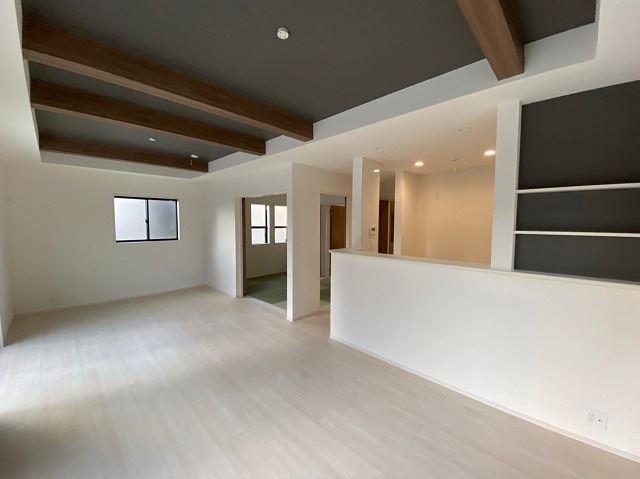 ３階建ての家が不便で引っ越したいと思ったから