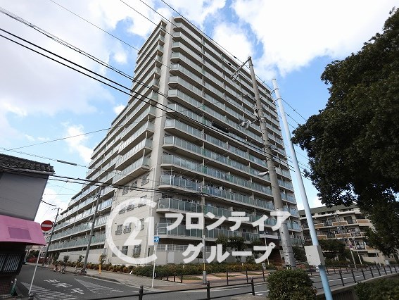 長期的に住める地域を探していたため。例えばショッピングセンターや公園が近い等