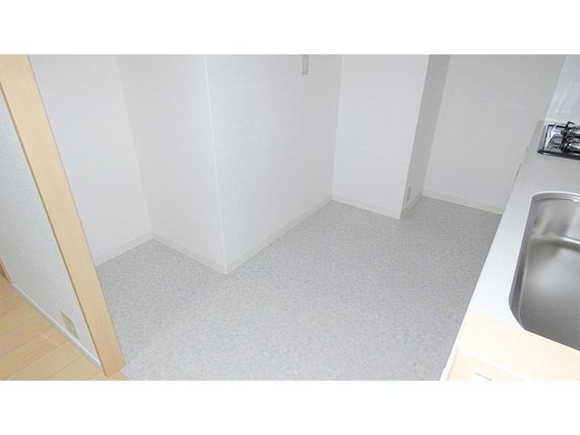 キッチンを広げ、使いやすいLDKに