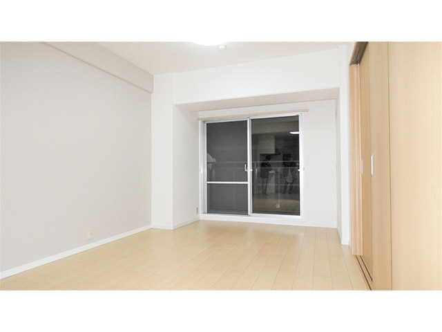 キッチンを広げ、使いやすいLDKに