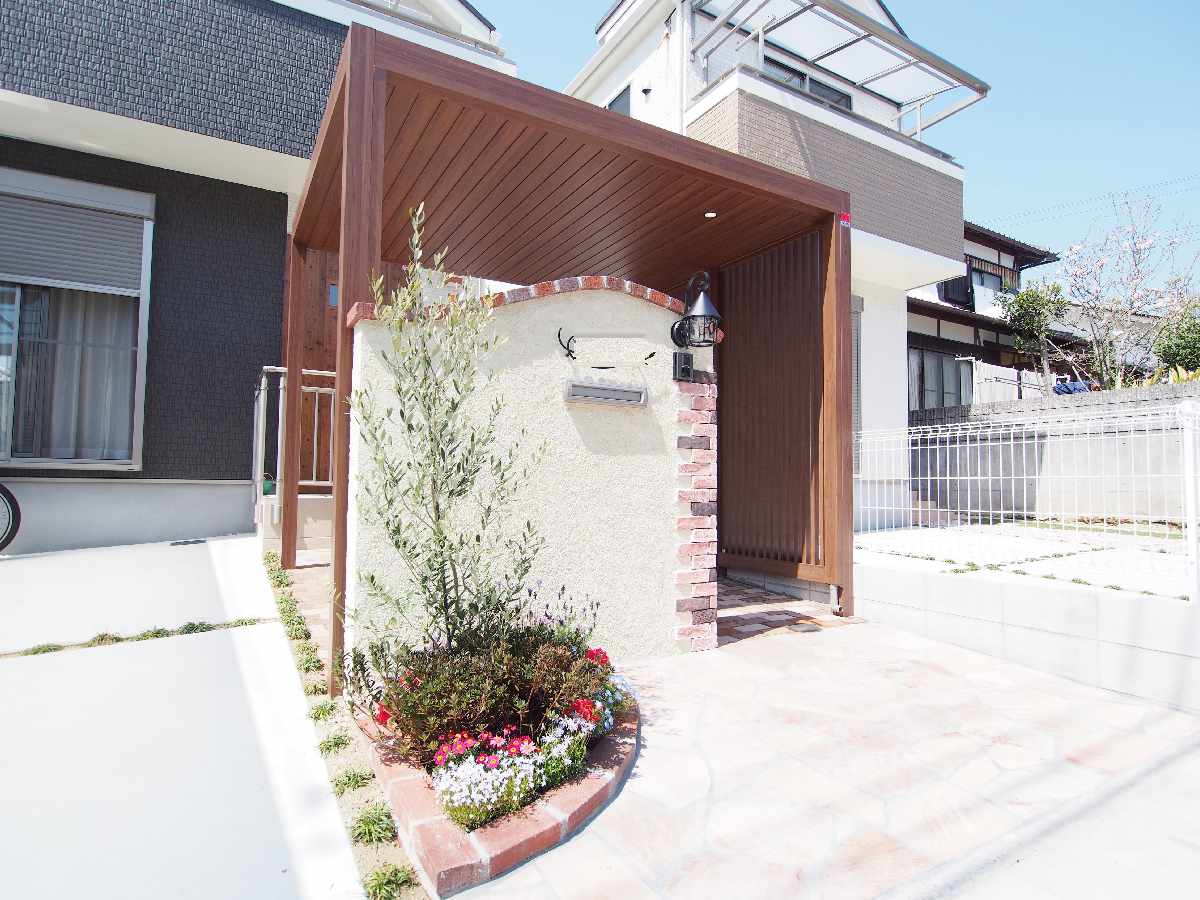 アーバンテイストで建物にアクセント