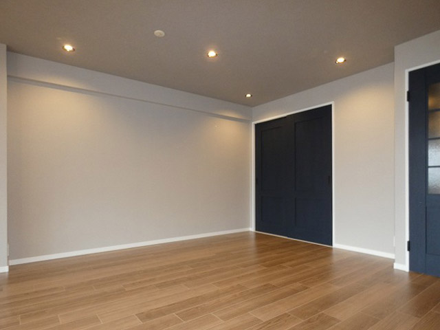 KOBESTYLEのキッチンをメインにアンティークな雰囲気に