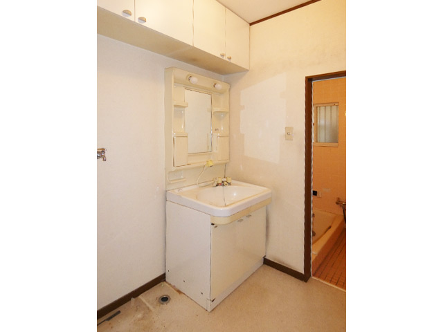 お料理が楽しくなるマンゴーイエローのキッチン