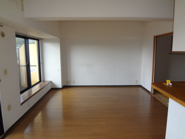 使い勝手抜群の造作家具を大工さんの手で制作