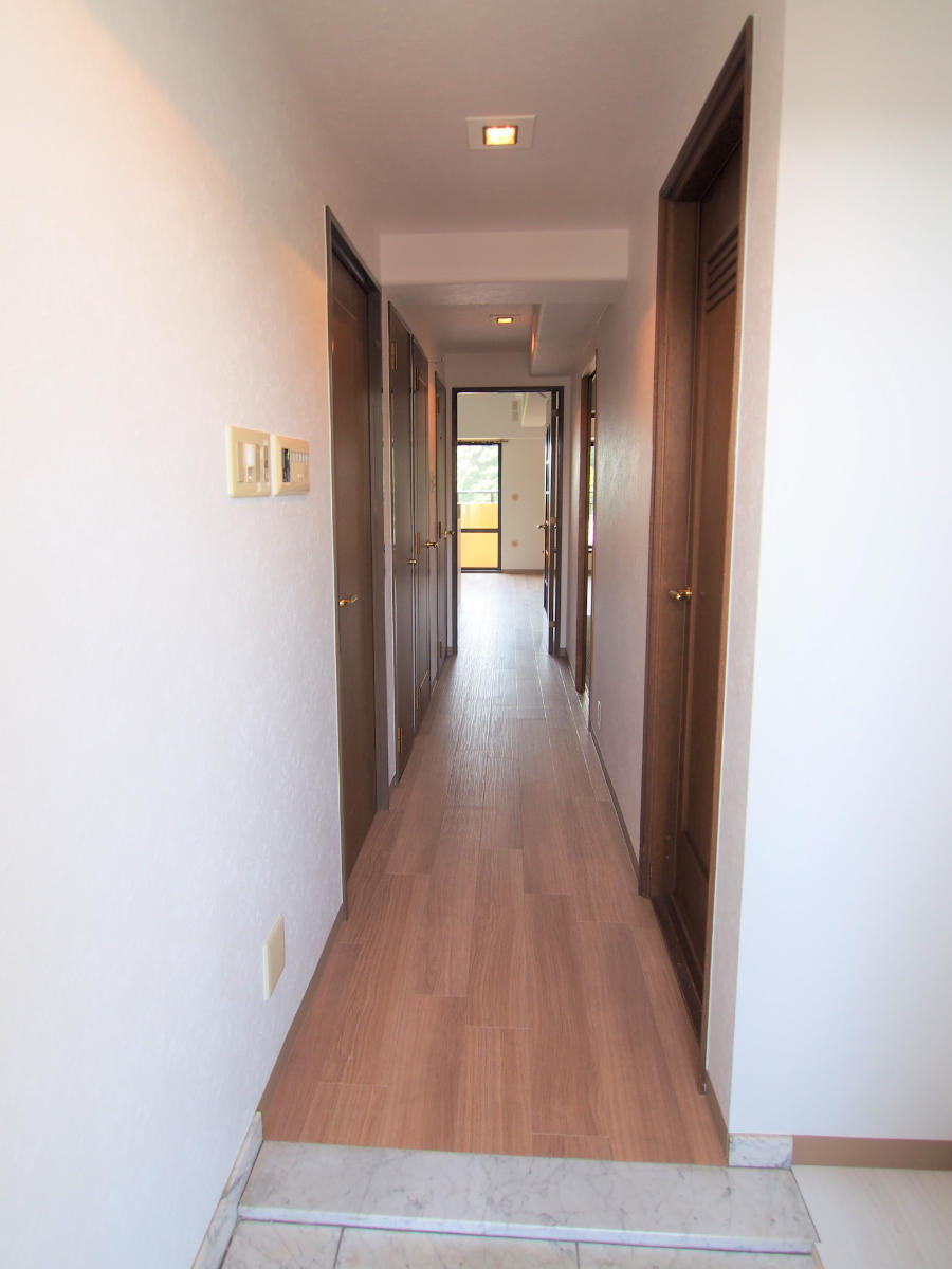 使い勝手抜群の造作家具を大工さんの手で制作