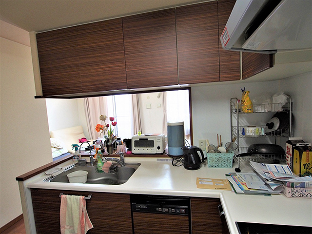 大型収納を有効活用して書斎へ