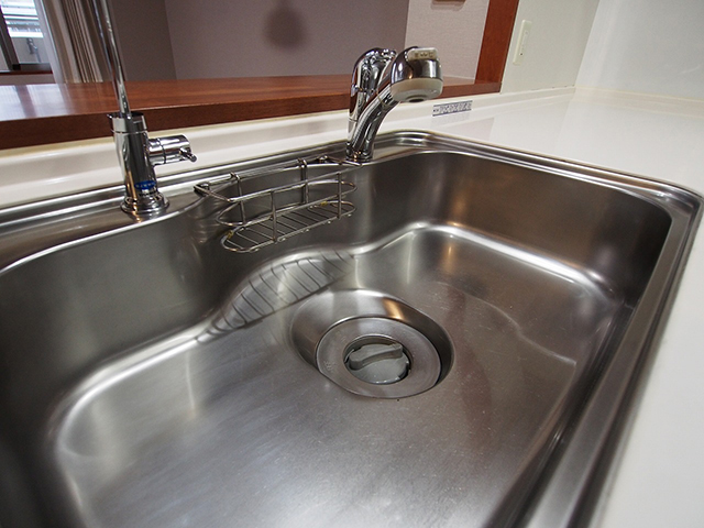 大型収納を有効活用して書斎へ